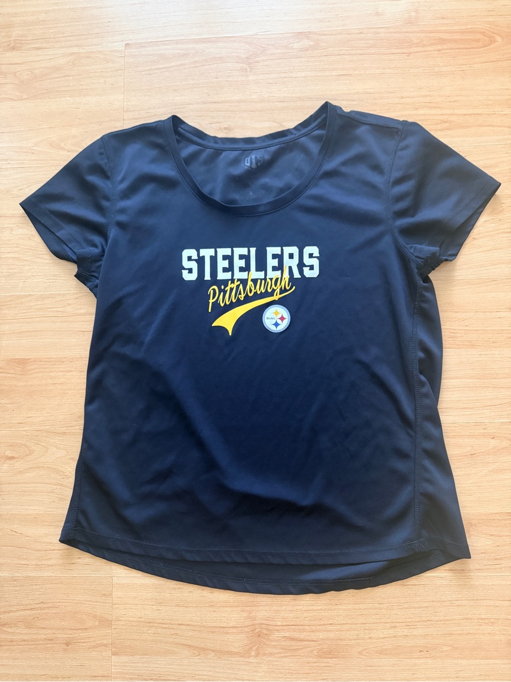 Women’s Black Long Sleeve Tee
